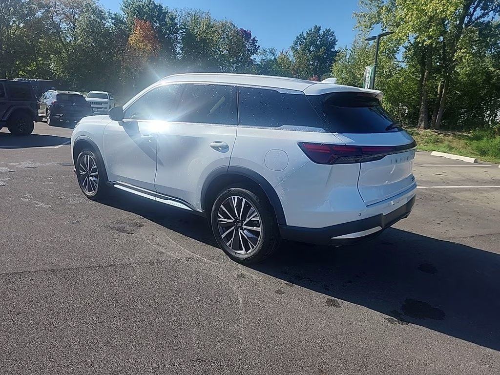 2026 INFINITI QX60 LUXE