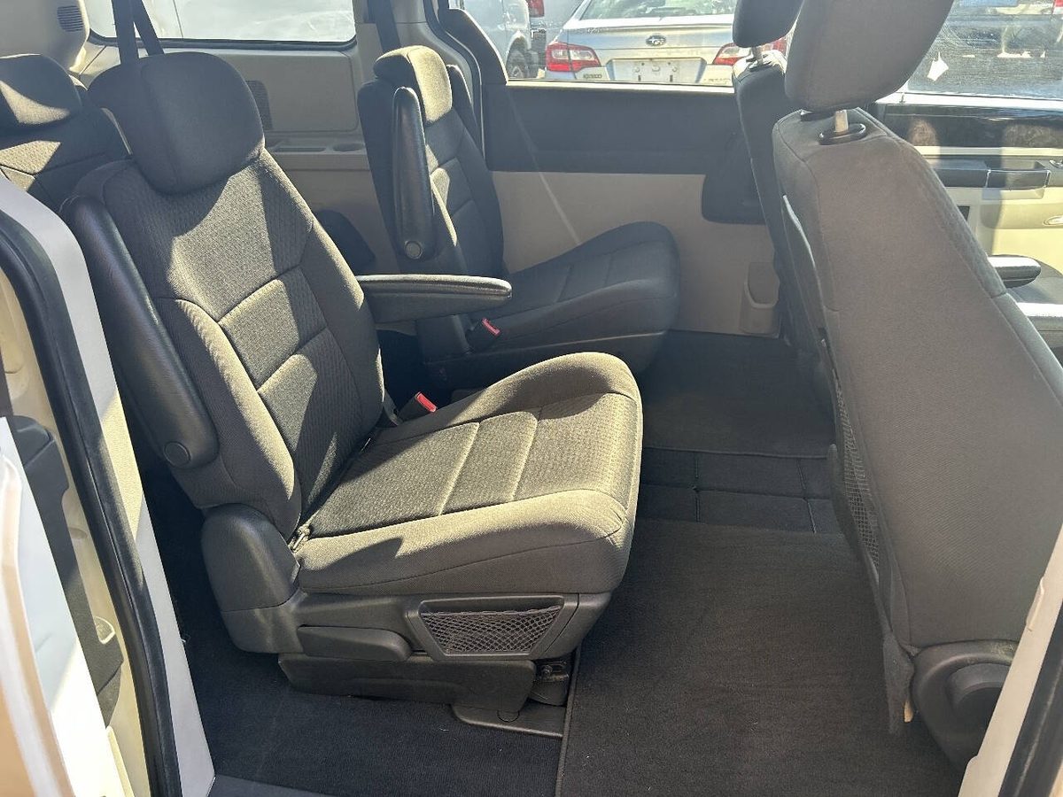 2010 Dodge Grand Caravan SXT – BUY #1196