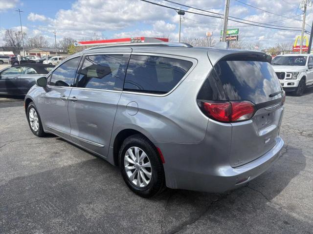 2018 Chrysler Pacifica Touring L — MOOSED